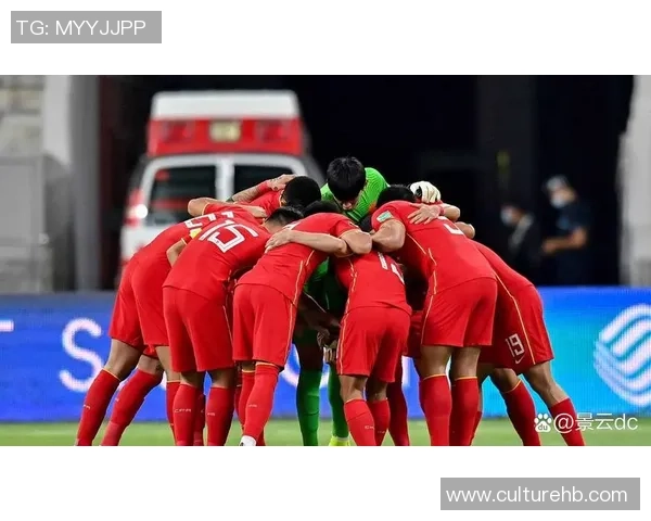 帅气足球球星与赛场外的魅力人生如何交织成无尽传奇